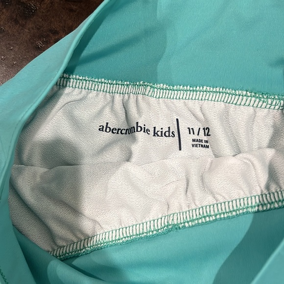 Abercrombie Kids (3 pairs) girls shorts size11/12 (black, lavender and teal) - Picture 7 of 16